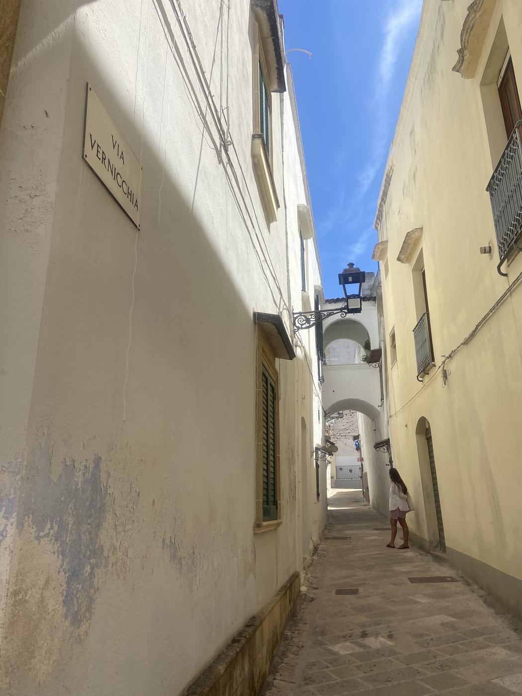 Via Vernicchia, the alley in the old town where La Salentina stands